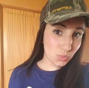 Meet your Posher, Angeline